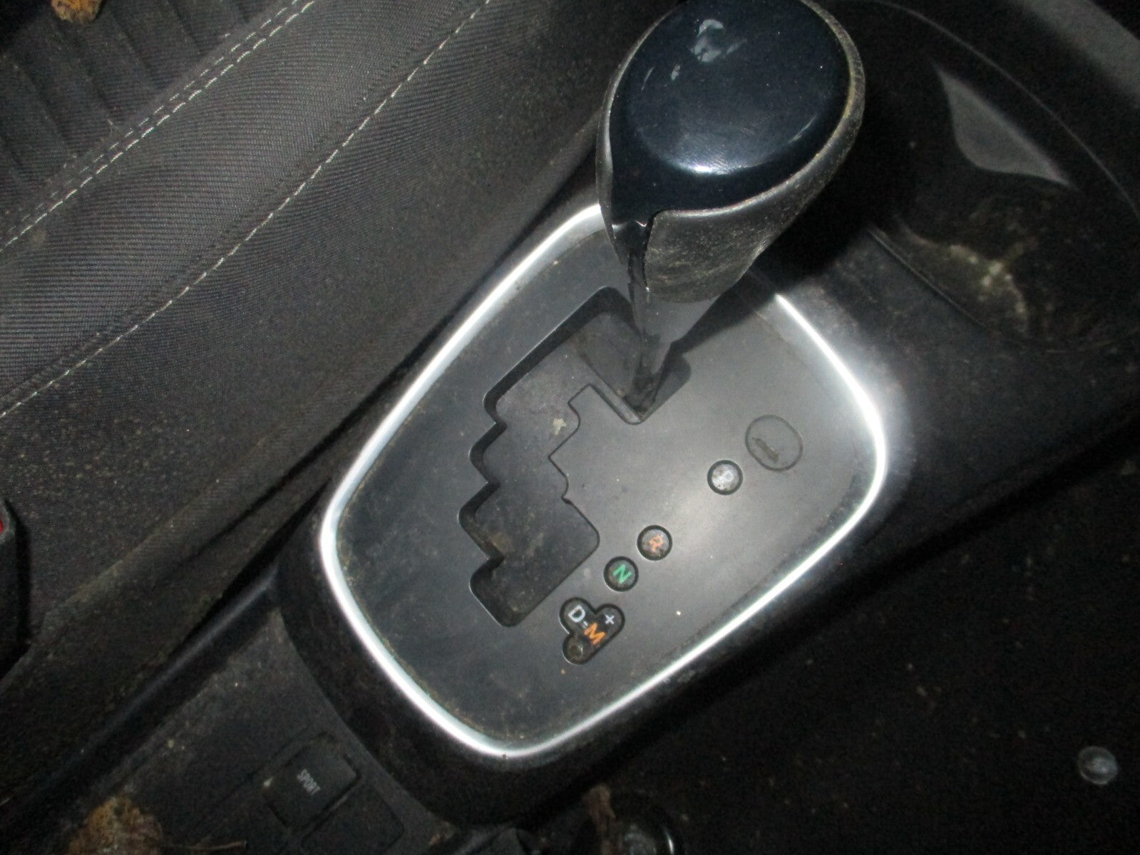 TOYOTA YARIS MK3 2018 AUTO AUTOMATIC GEARSTICK GEARSHIFTER