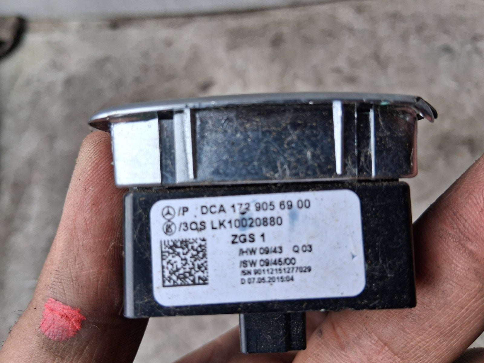 MERCEDES BENZ C CLASS 2009 W204 OSF DRIVER SIDE WINDOW CONTROL SWITCH 1729056900