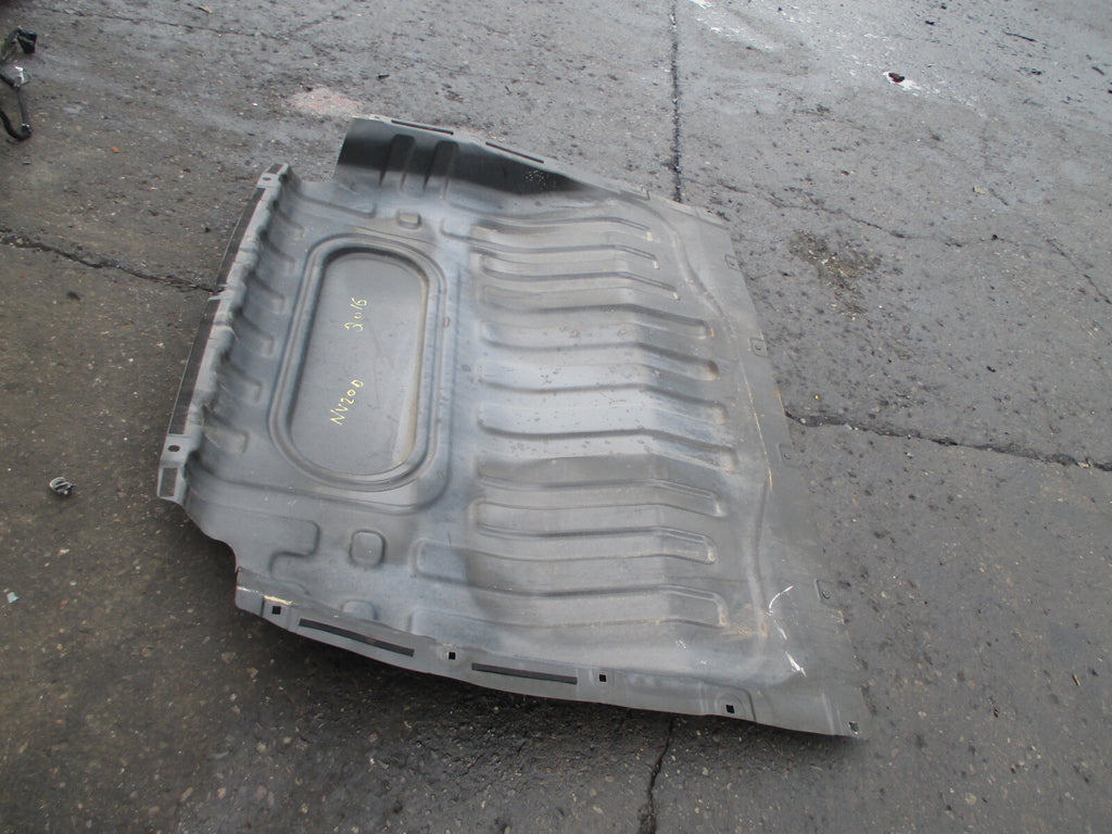 NISSAN NV200 2016 MIDDLE PARTION METAL BULKHEAD