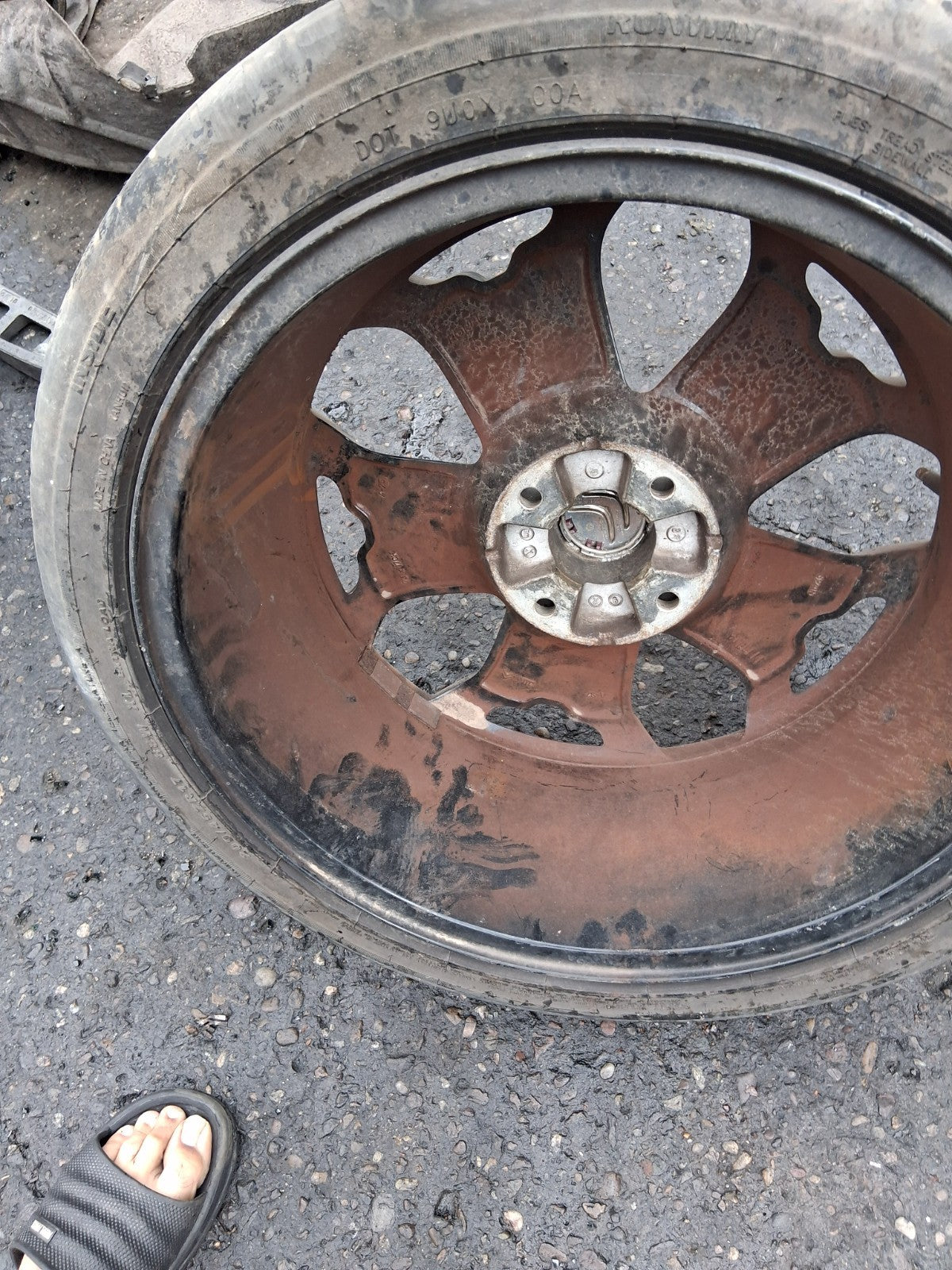 2011 CITROEN DS3 17 INCH ALLOY WHEEL WITH TYRE 205/45R17