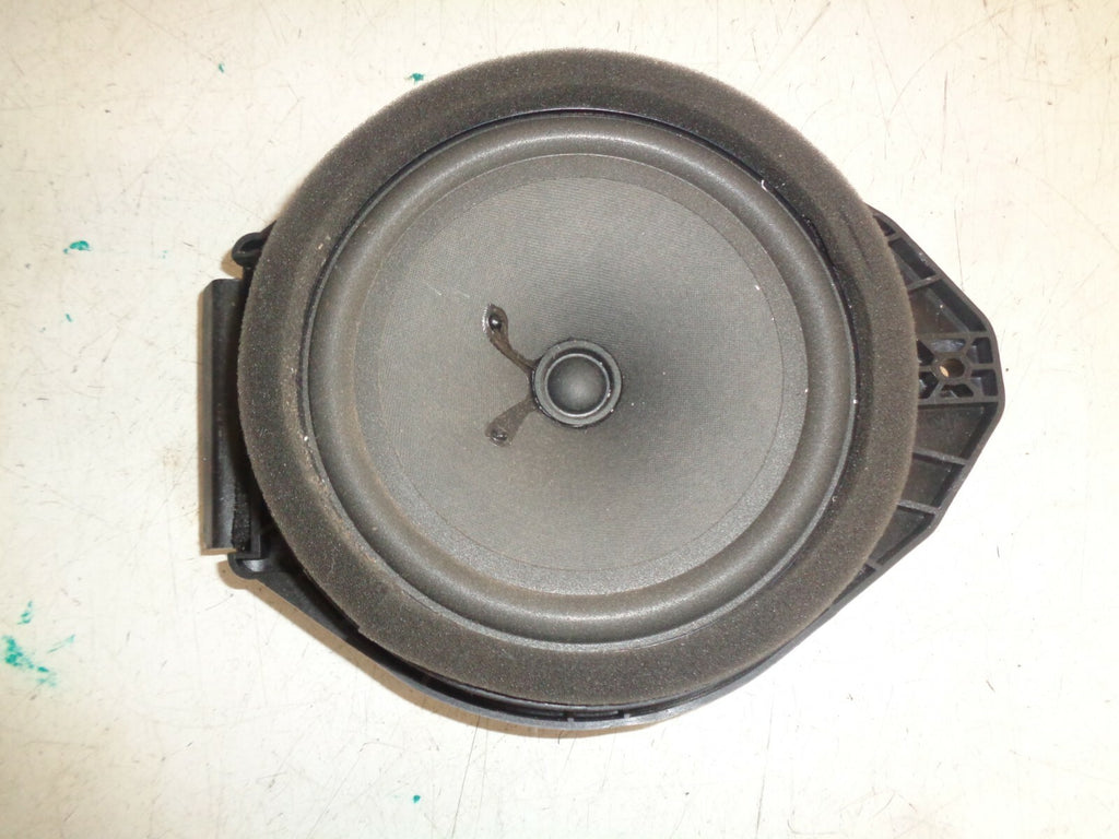 VAUXHALL VIVA 2016 OSF DRIVER SIDE FRONT DOOR SPEAKER
