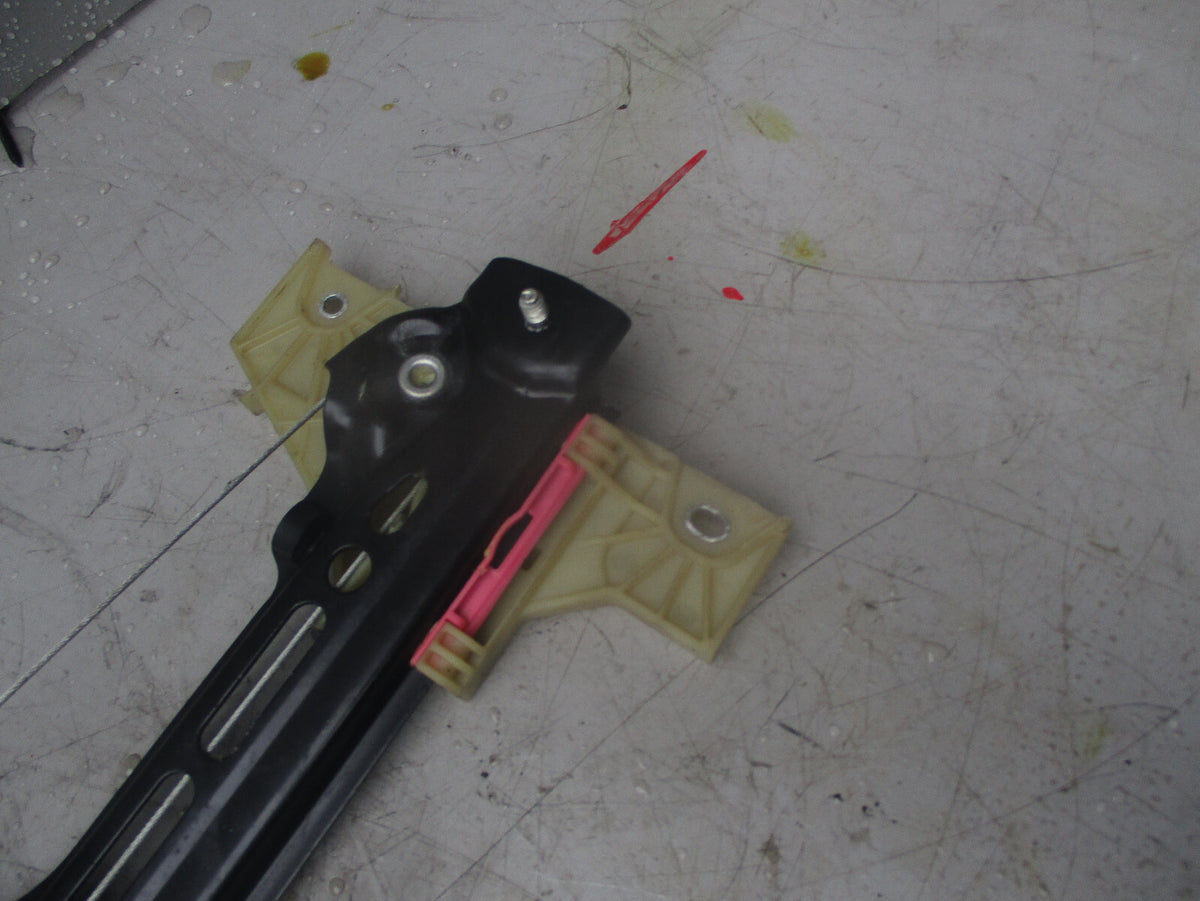 CITROEN C4 PICASSO 2013 OSR REAR DOOR WINDOW REGULATOR & MOTOR  9825709880