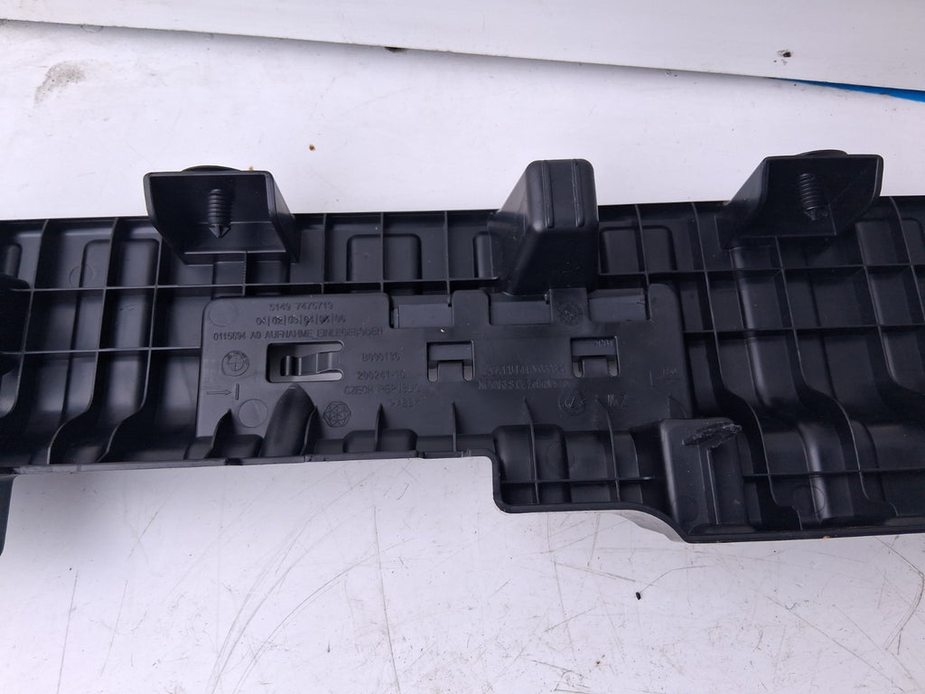 2024 BMW 2 SERIES F44 COUPE TAILGATE TRUNK INTERIOR FLOOR BRACKET 7475719