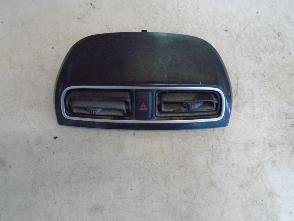 MITSUBISHI MIRAGE 2015 CENTRE DASH AIR VENT 8002B003XA