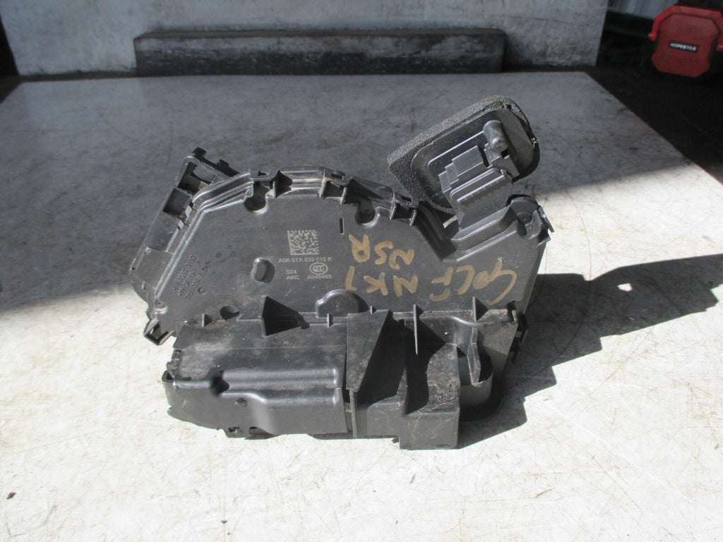 VW VOLKSWAGEN GOLF MK7 2017 NSR PASSENGER SIDE REAR DOOR LOCK 5TA839015K