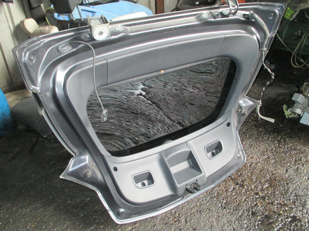 RENAULT MEGANE MK3 2013 REAR COMPLETE TAILGATE BOOTLID GRIS ECLIPSE