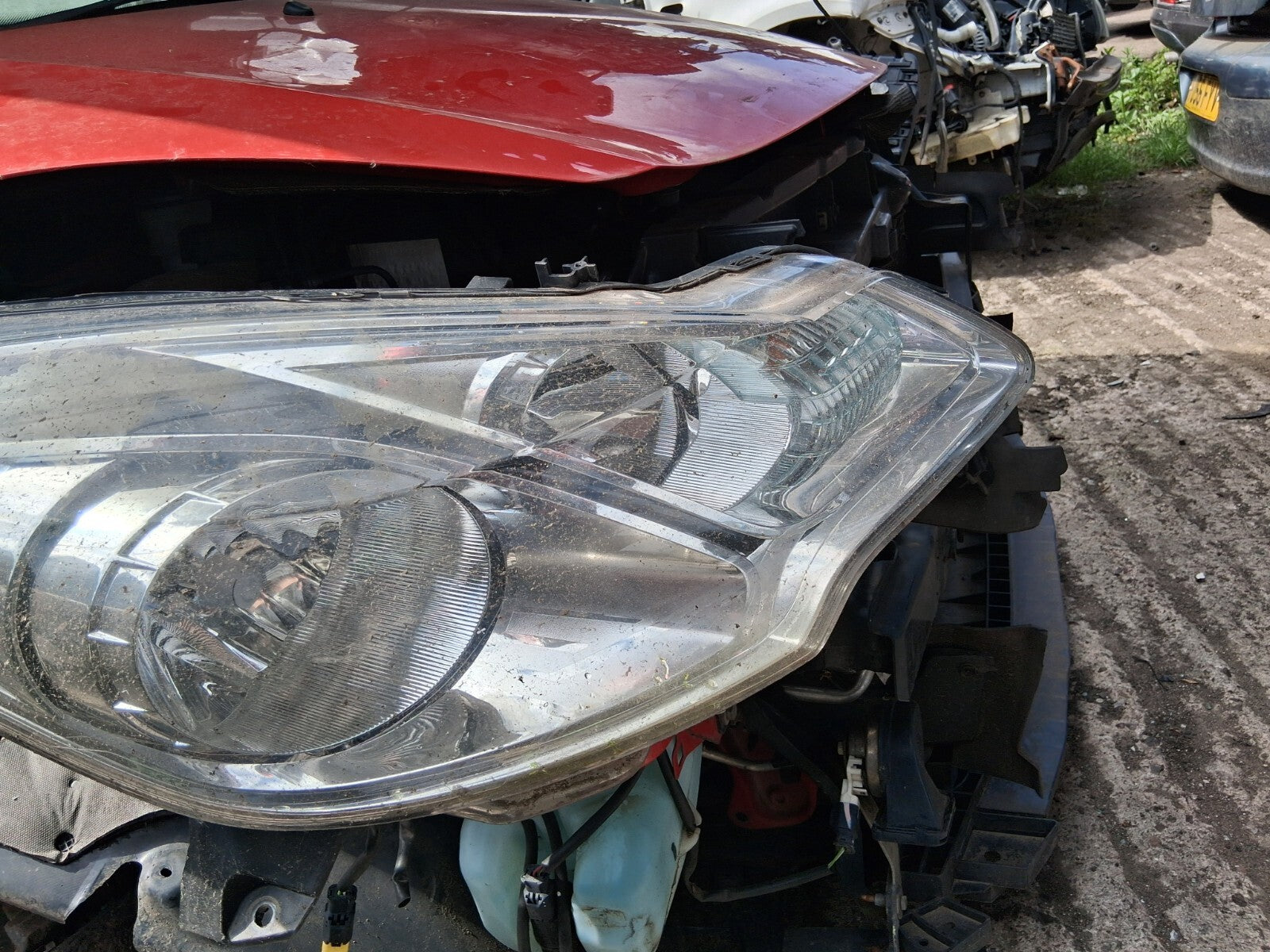 2012 CITROEN DS3 3 DOOR OSF DRIVER SIDE FRONT HEADLIGHT HEADLAMP 9677038180