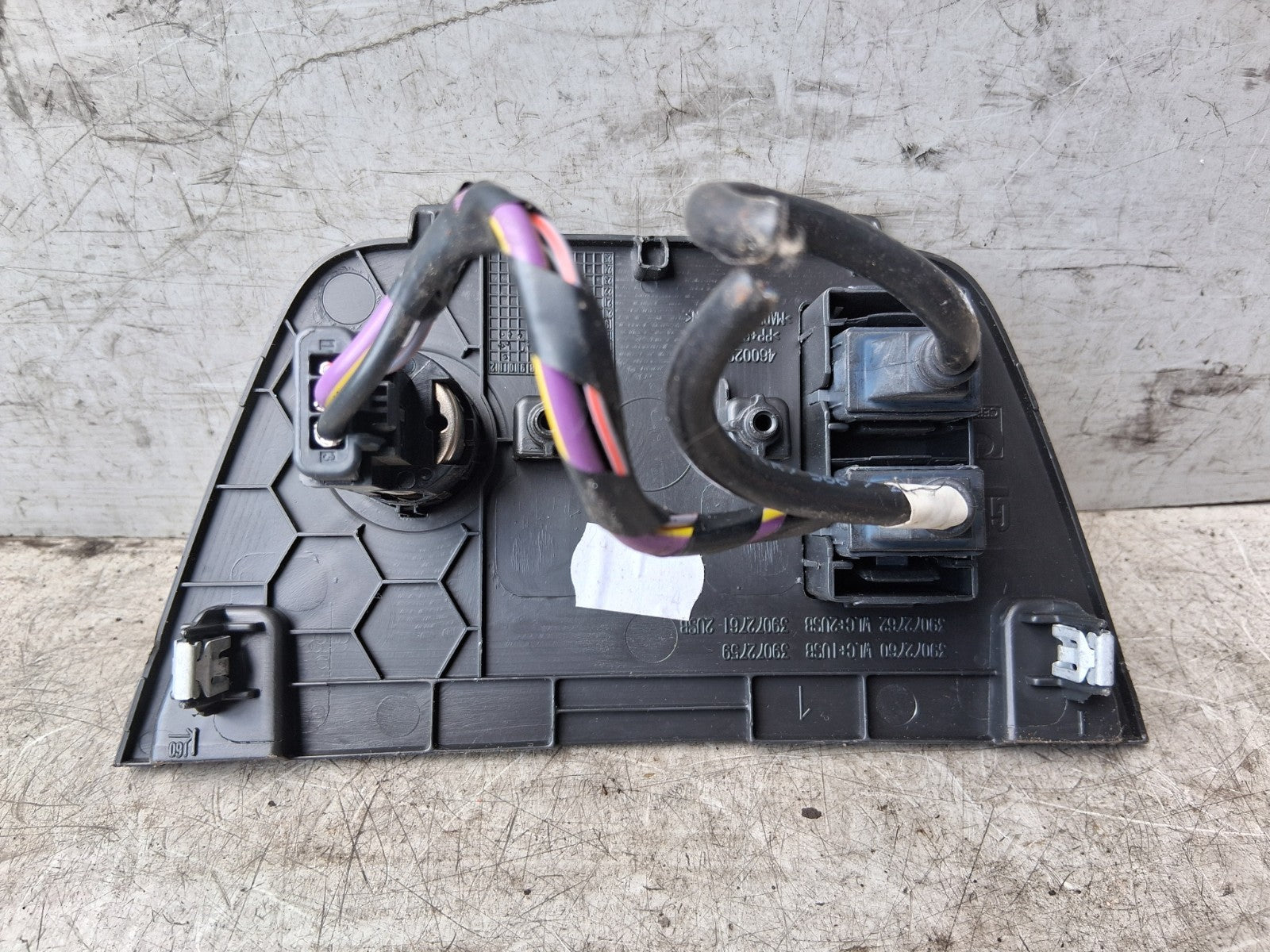 VAUXHALL CROSSLAND X 2018 POWER OUTLET SOCKET USB PORT WITH TRIM PANEL 39072759