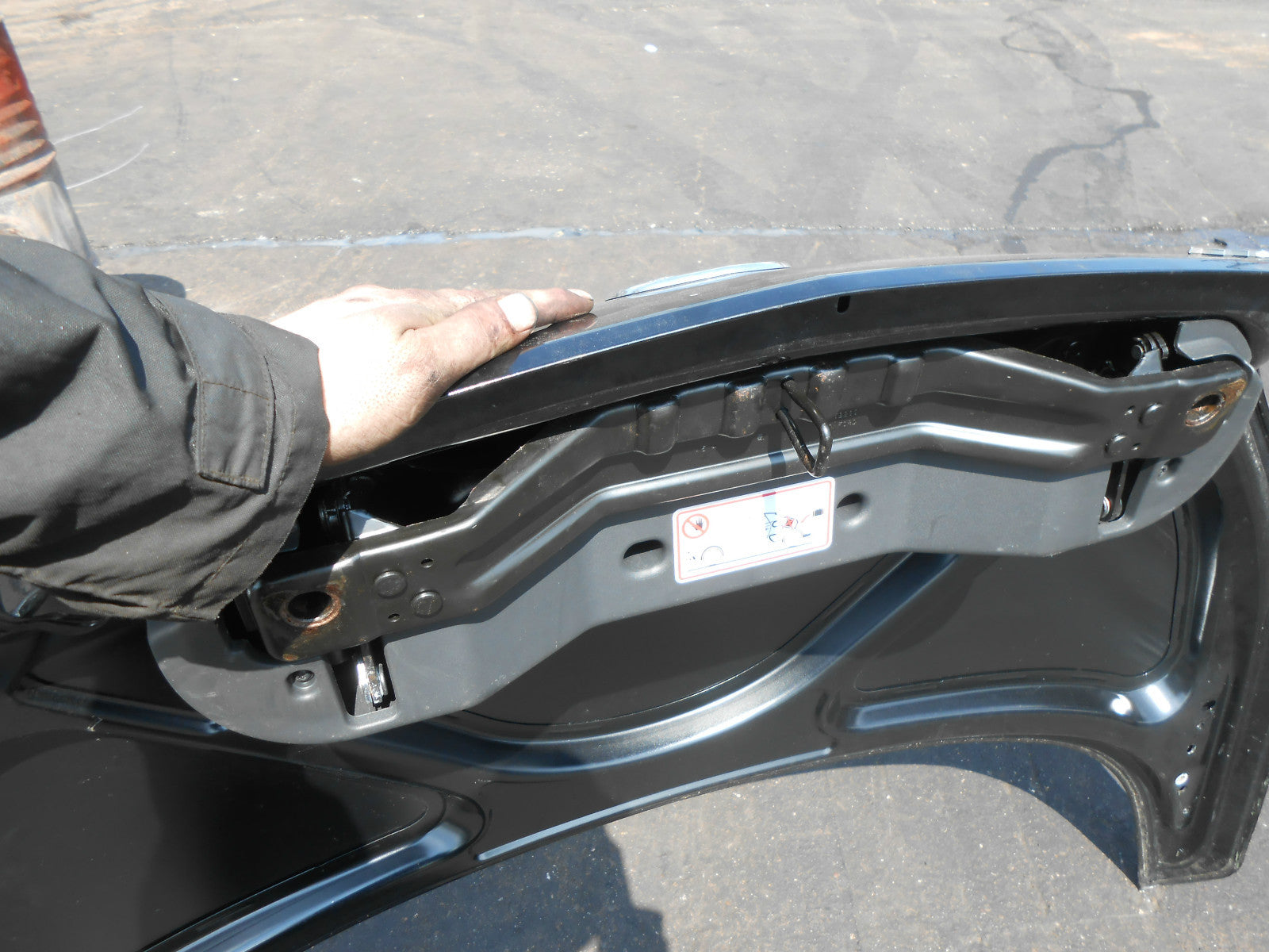 VAUXHALL TIGRA B TWIN TOP 2005 BOOTLID TAILGATE BARE Z20R BLACK SAPPHIRE