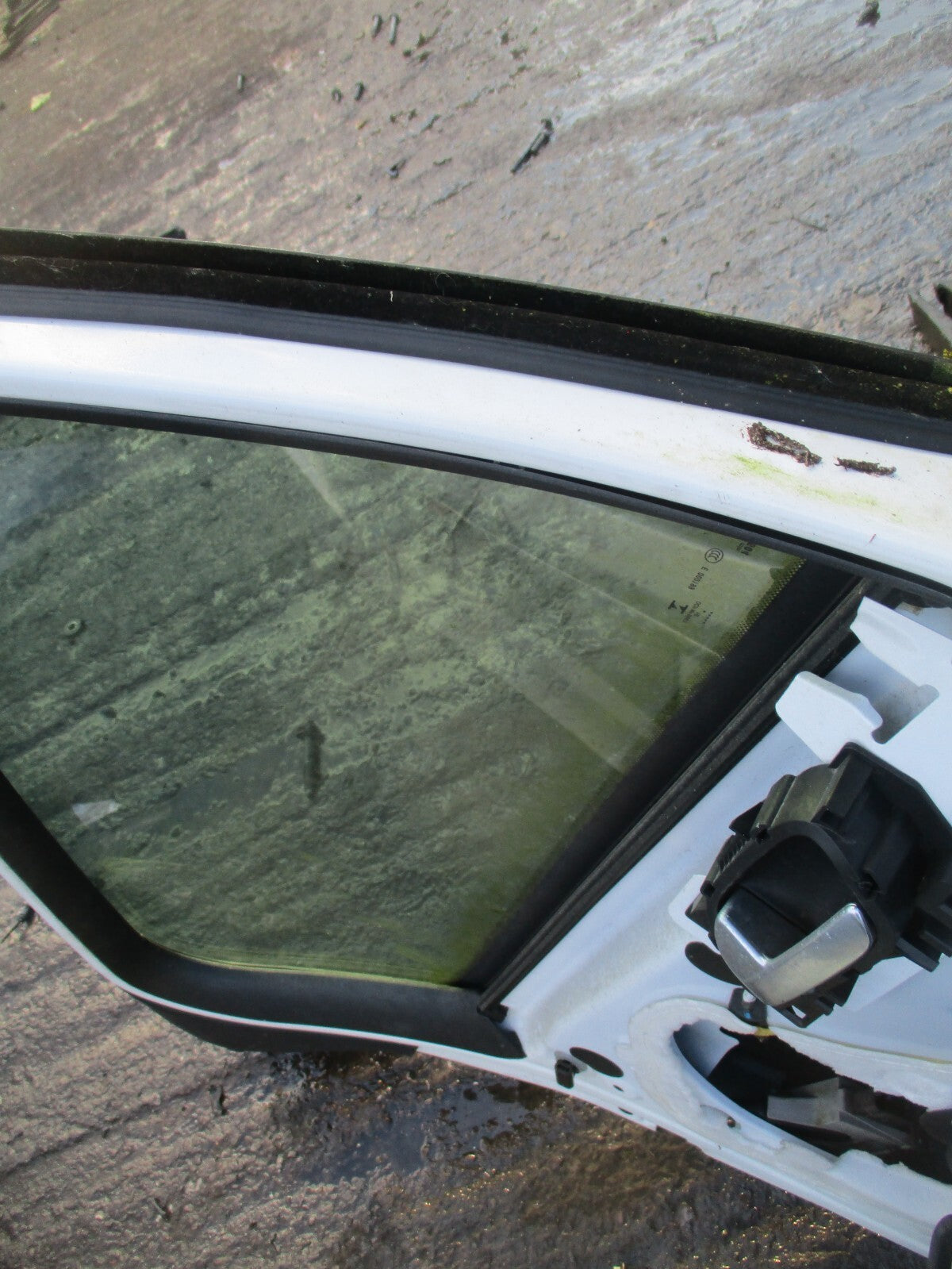 CITROEN DS4 2016 HATCHBACK NSR PASSENGER SIDE REAR COMPLETE DOOR WHITE EWP