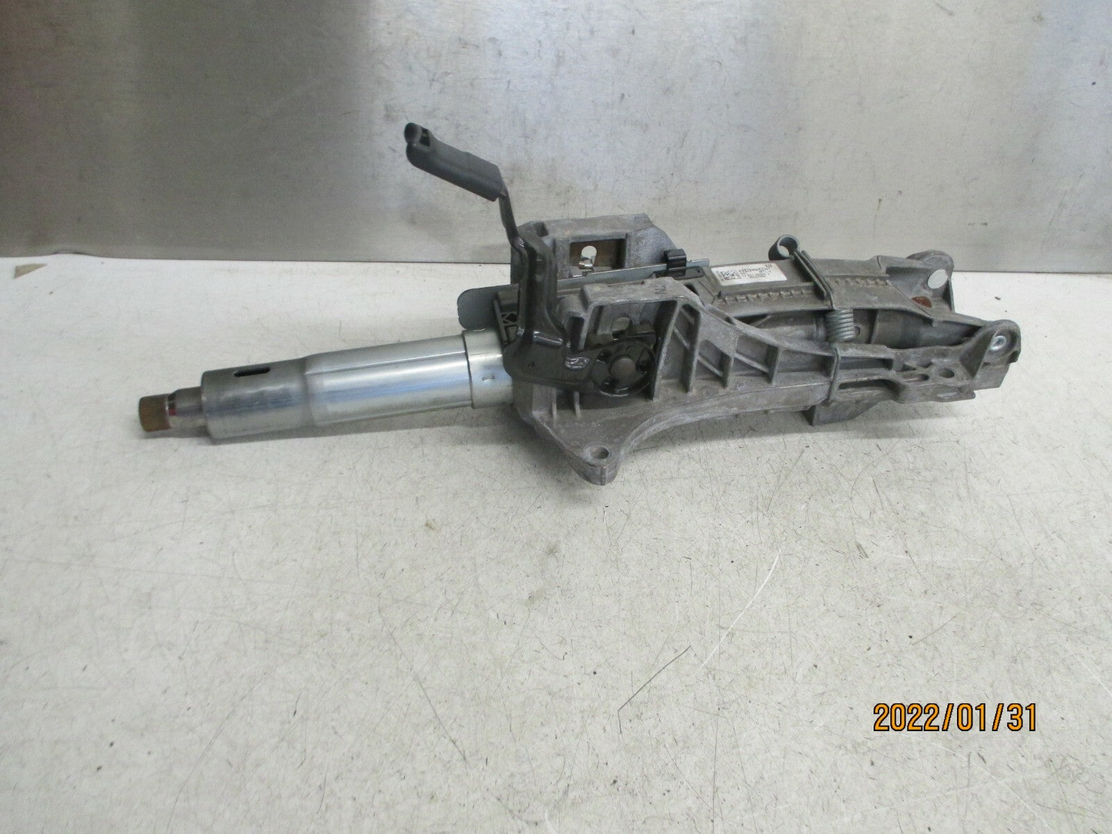 MERCEDES BENZ A CLASS 2017 STEERING COLUMN A2464608901
