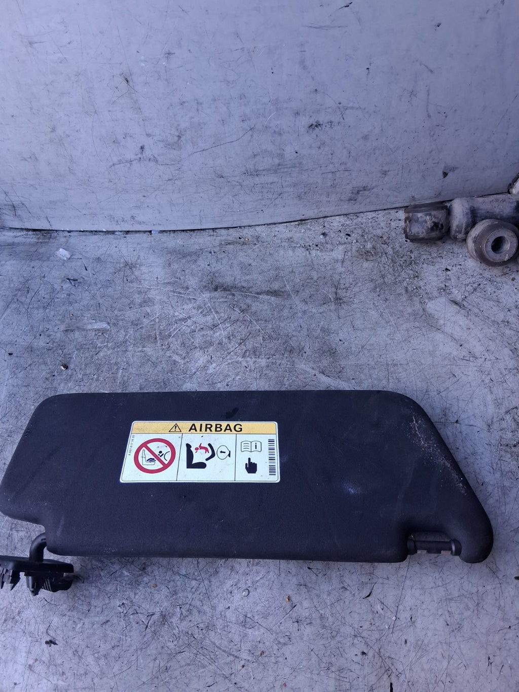 2015 MERCEDES C CLASS W204 NS PASSENGER SIDE FRONT SUN VISOR
