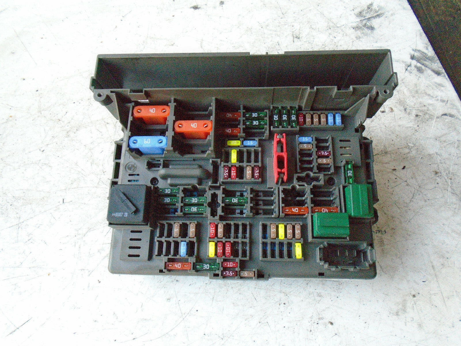 BMW 3 SERIES 2008 E90 INTERIOR FUSE BOX RELAY 9119446