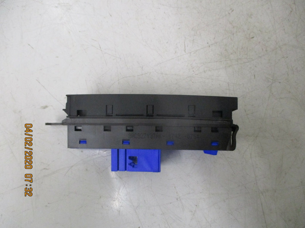 VW VOLKSWAGEN PASSAT 2012 STOP START PARKING SENSOR CONTROL SWITCH 3AC927137AK
