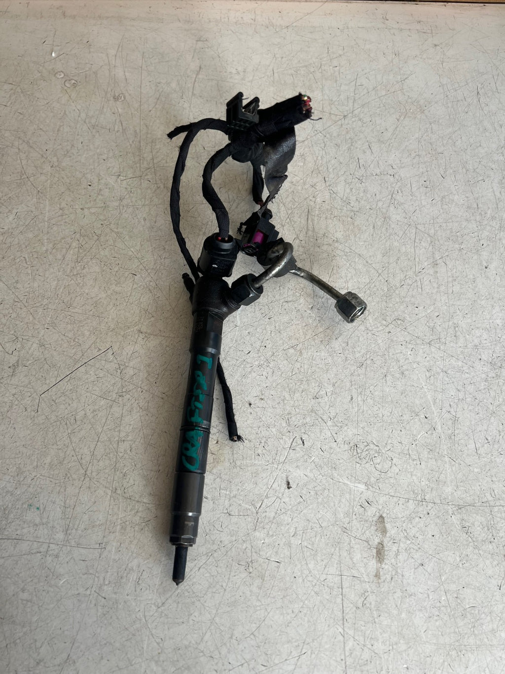 2022 VW VOLKSWAGEN CRAFTER MK2 2.0 DIESEL FUEL INJECTOR 04L30277BG REF 1