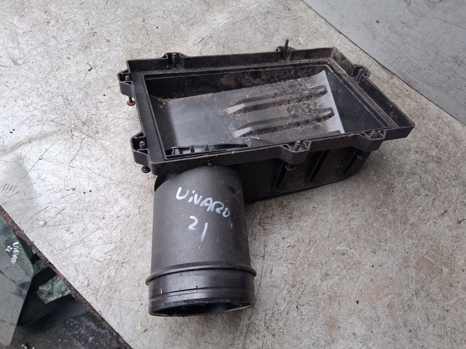 2021 VAUXHALL VIVARO AIR FILTER BOX COVER 5Q0129601BB