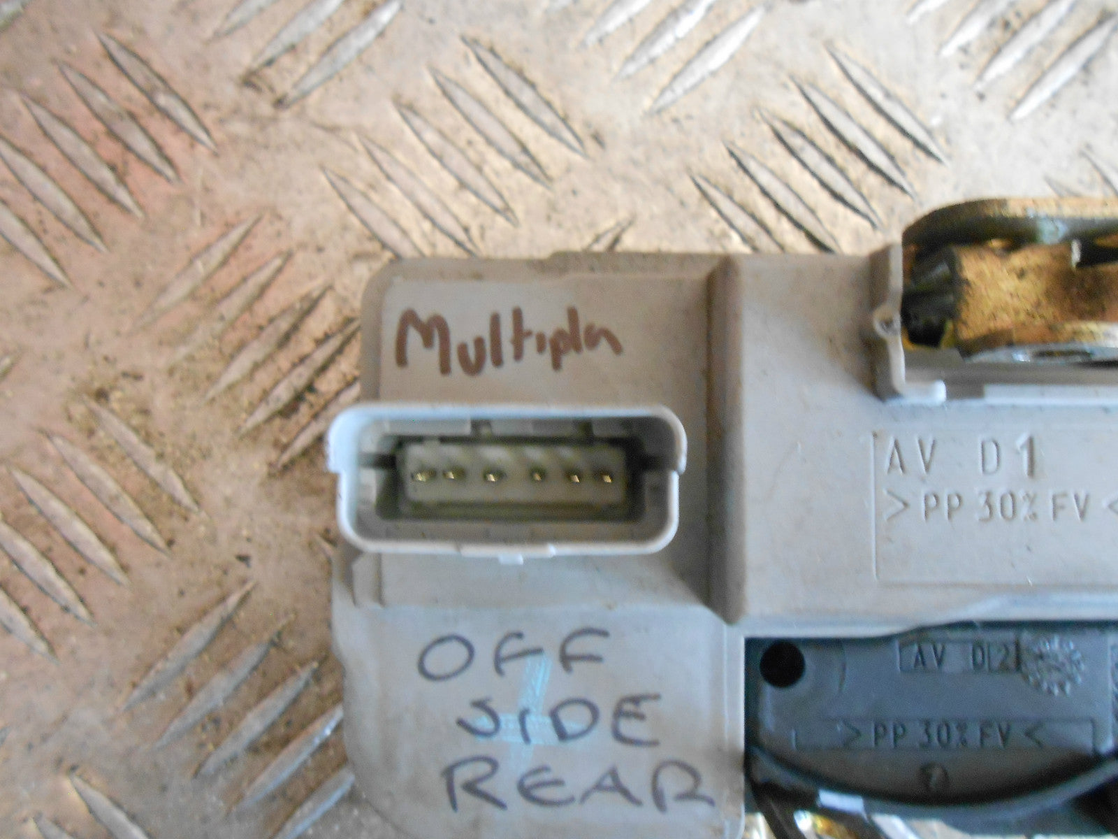 FIAT MULTIPLA 186 2002 OSR DRIVER SIDE REAR DOOR LOCK MECH MECHANISM