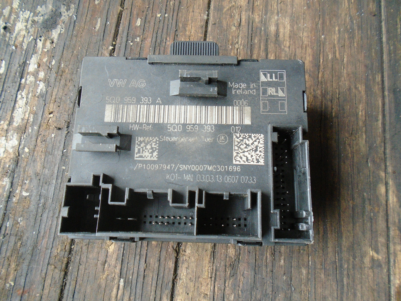 VW VOLKSWAGEN GOLF MK7 2013 OSF DRIVER SIDE FROBT DOOR CONTROL MODULE 5Q0959393