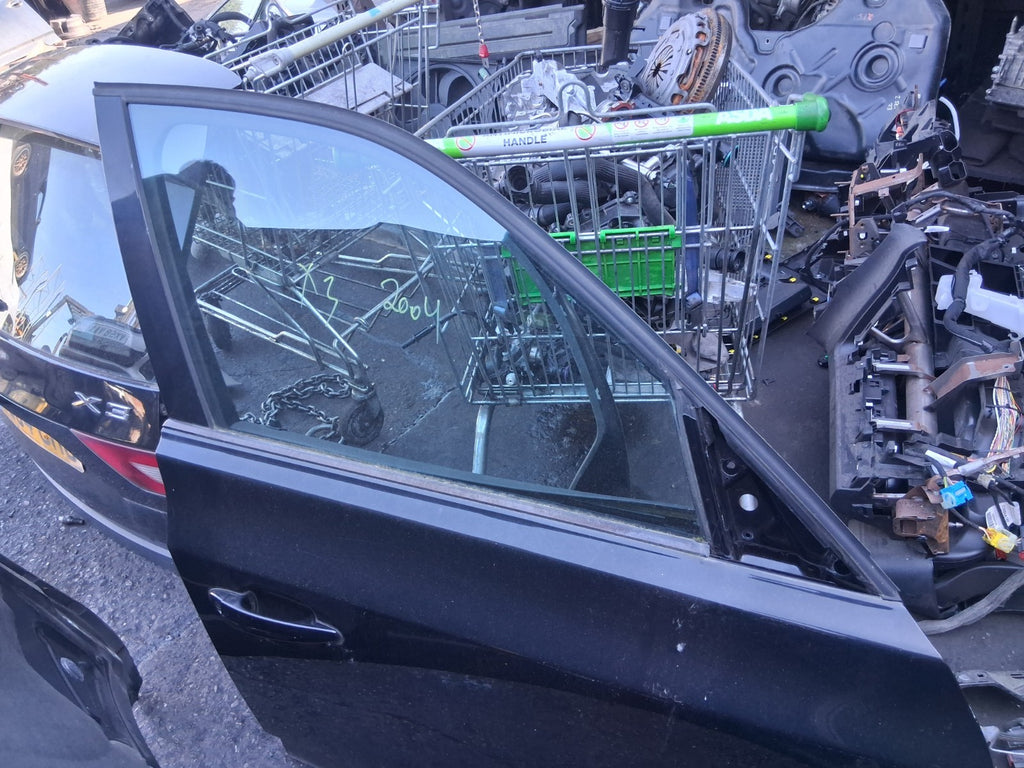 2004 BMW X3 E83 OSF DRIVER SIDE FRONT RIGHT COMPLETE DOOR BLACK