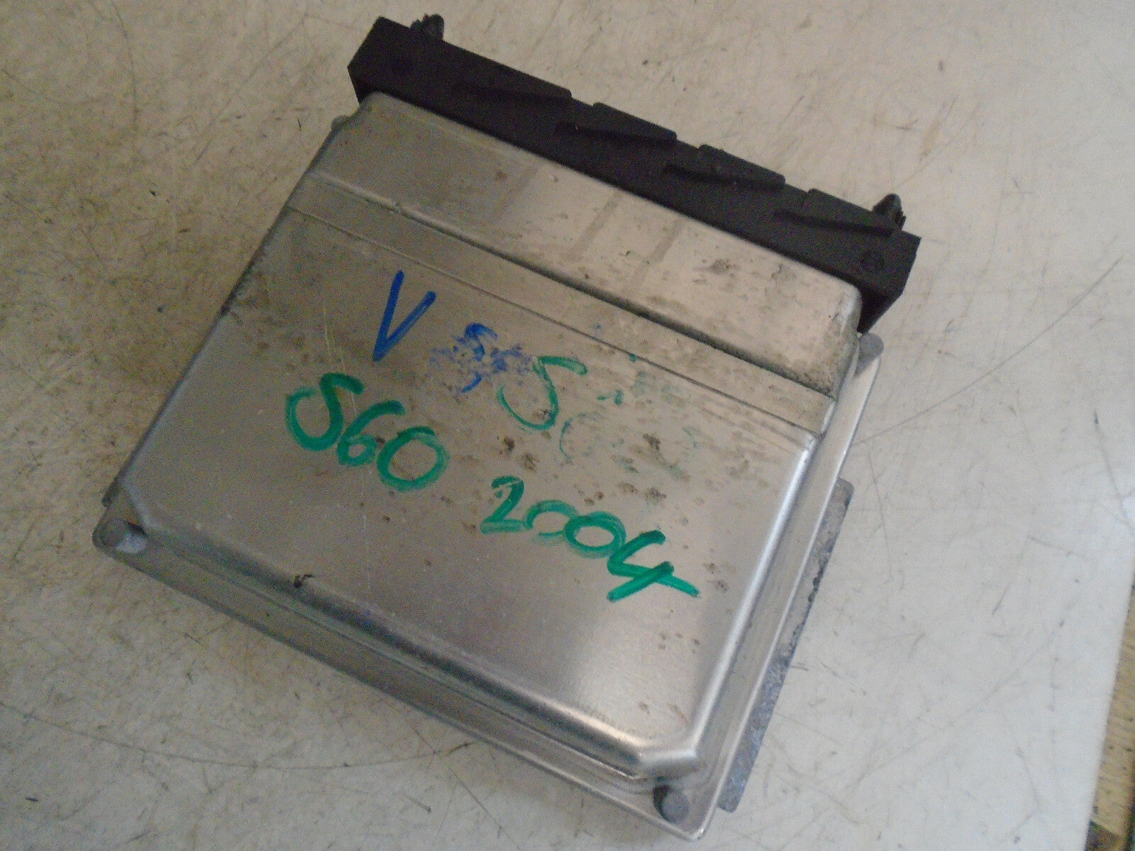 VOLVO S60 2005 MK1 2.4 ECU ENGINE CONTROL MODULE UNIT 30637733A