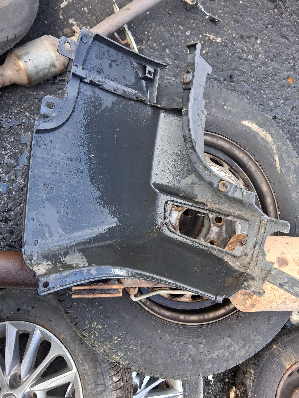 2016 MERCEDES SPRINTER W906 OSR DRIVER SIDE REAR RIGHT BUMPER CORNER A9068802371
