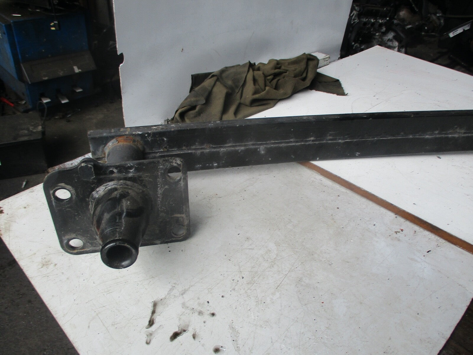 PEUGEOT 308 MK1 FRONT BUMPER REINFORCEMENT BAR 29054E03