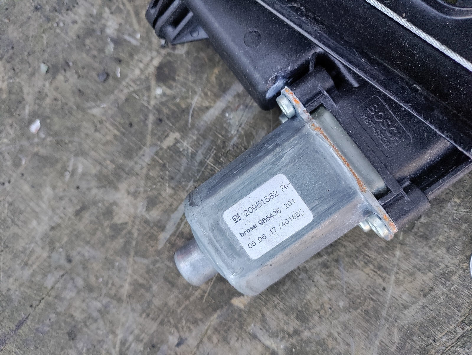 VAUXHALL ZAFIRA C MK3 OSF DRIVER SIDE WINDOW MOTOR & REGULATOR 20951582