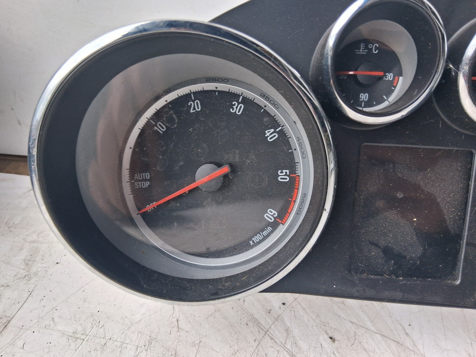 2013 VAUXHALL ASTRA J SPEEDOMETER SPEEDO INSTRUMENT CLUSTER 769317420