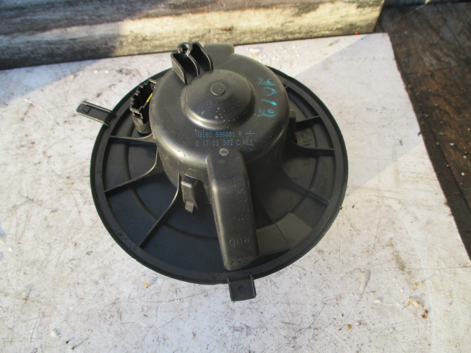 VW VOLKSWAGEN TOURAN 2012 HEATER BLOWER MOTOR FAN UNIT