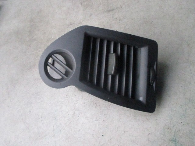 2009 RENAULT MEGANE MK2 OSF DRIVER SIDE DASH AIR-VENT A1007010