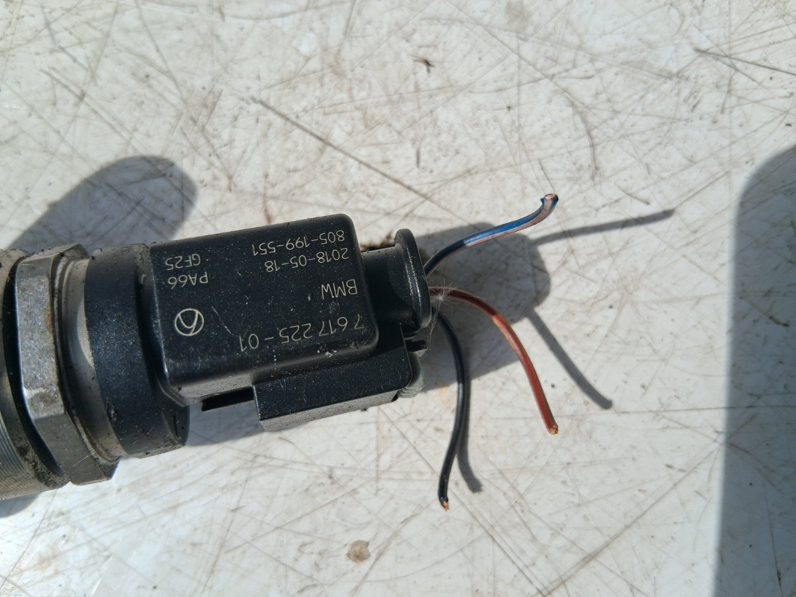 2018 BMW X1 F48 2.0 DIESEL INJECTOR FUEL RAIL