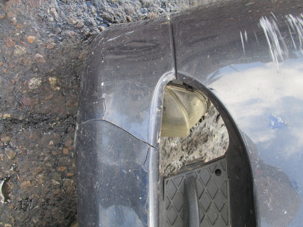 2005 BMW 3 SERIES E90 FRONT BUMPER WITH GRILLS GREY