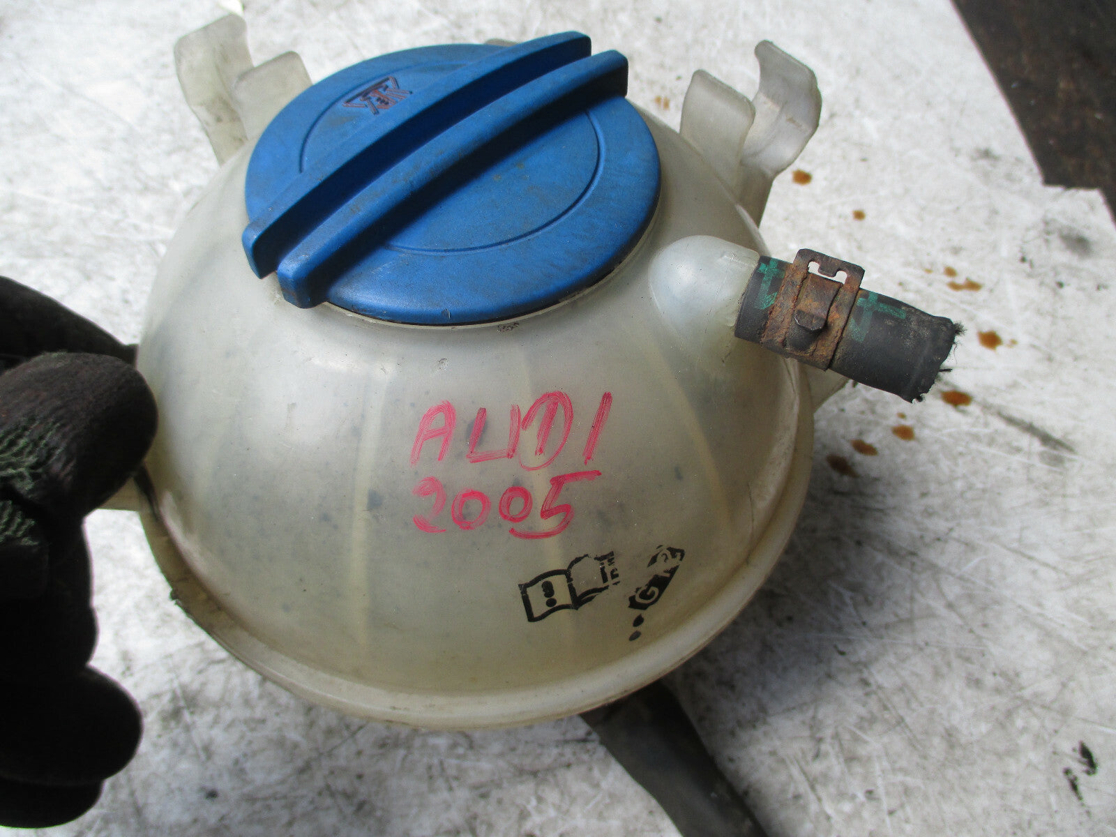 2005 VW VOLKSWAGEN SEAT SKODA AUDI WATER HEADER EXPANSION TANK BOTTLE 1K0121407A