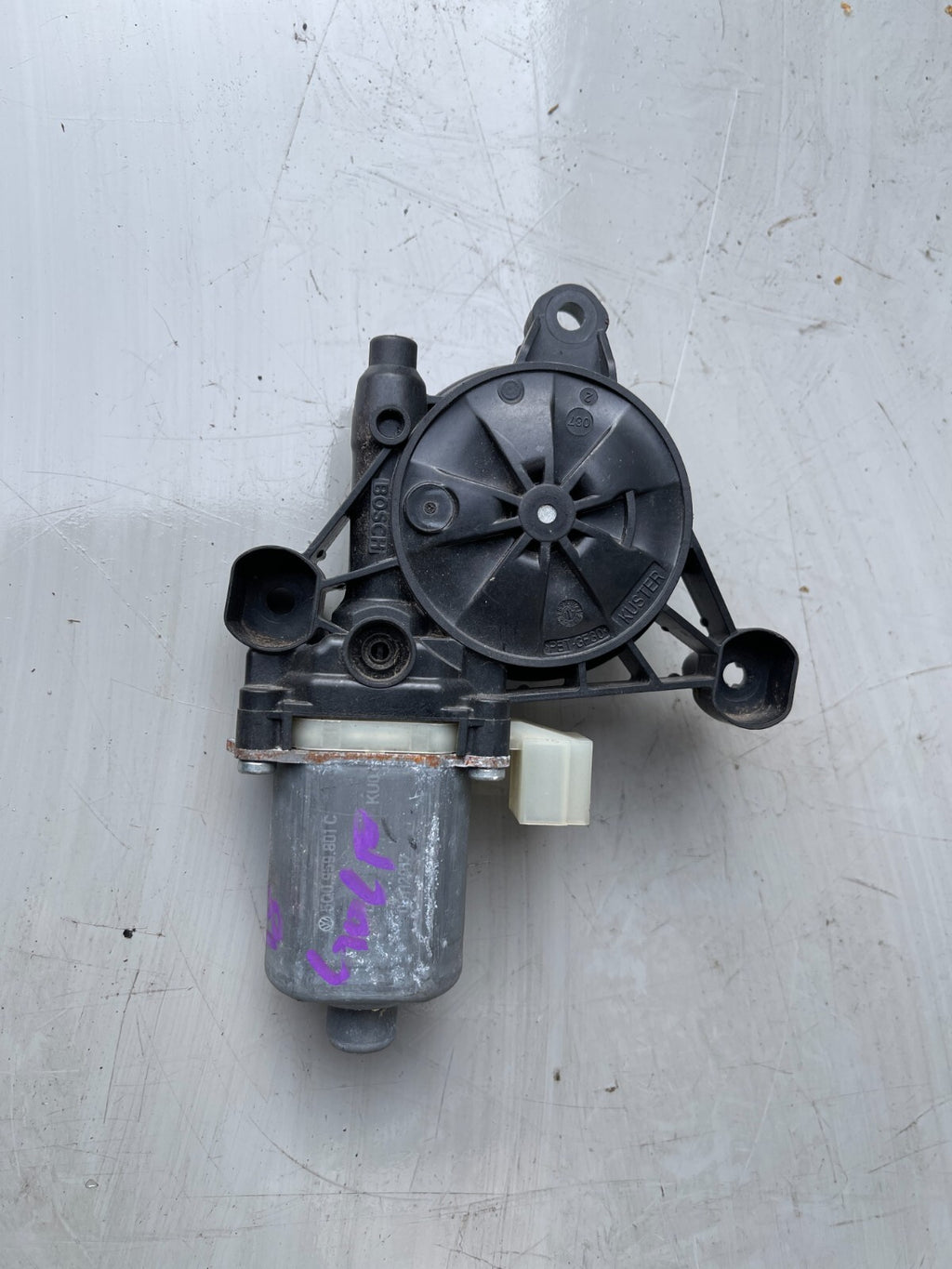 2018 VW VOLKSWAGEN GOLF PASSENGER SIDE FRONT WINDOW MOTOR 5Q0959801C
