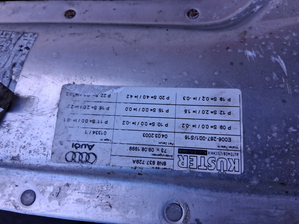 AUDI A3 OSR REAR RIGHT DRIVER SIDE QUARTER GLASS AND WINDOW MOTOR REGULATOR