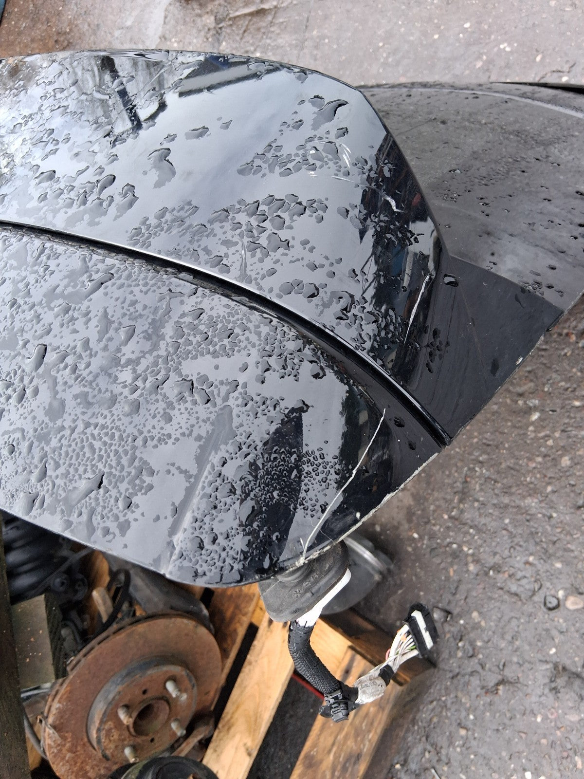 PEUGEOT 208 MK2 2022 REAR TAILGATE BOOTLID GLASS DENTED DAMAGED GOOD GLASS