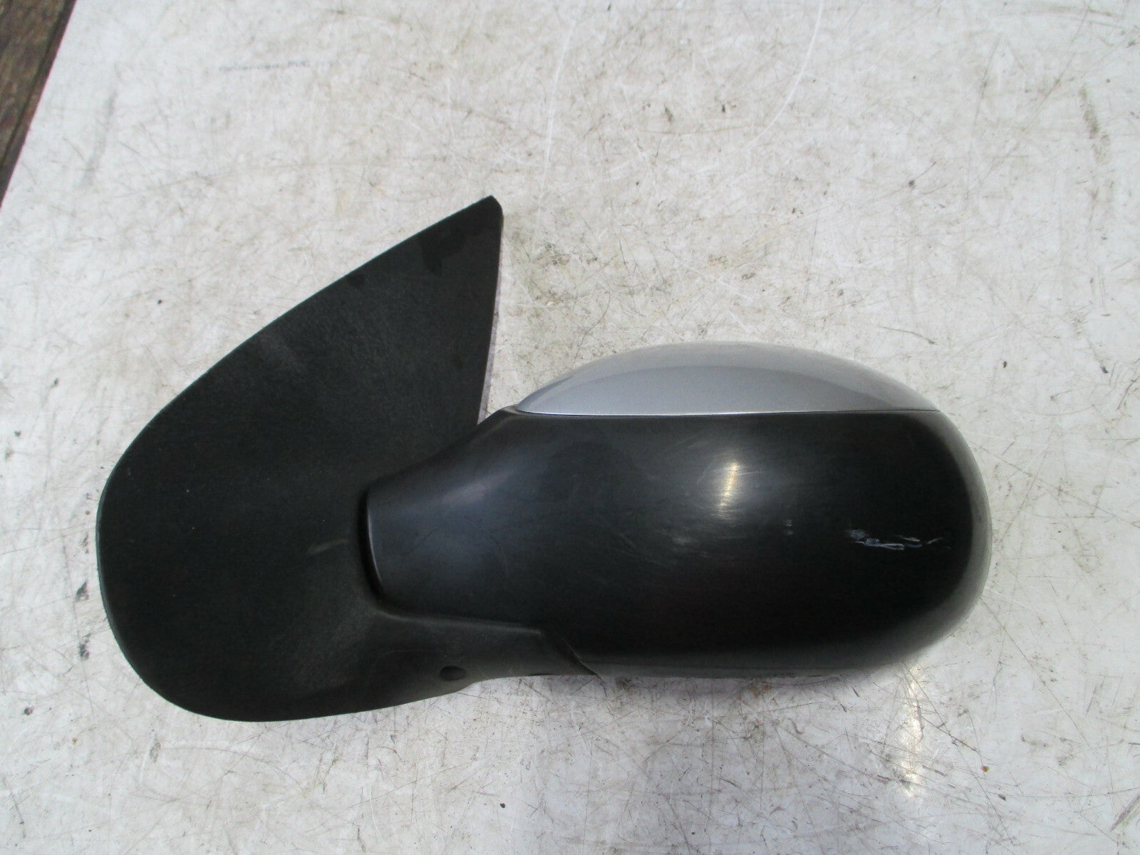 PEUGEOT 206 MK1 2004 NSF PASSENGER SIDE FRONT MANUAL WING MIRROR SILVER