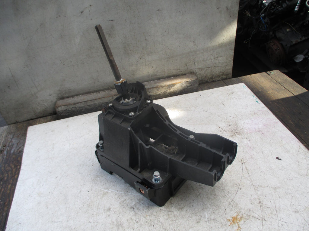 VAUXHALL ASTRA J 2014 MANUAL GEAR SELECTOR 55577540