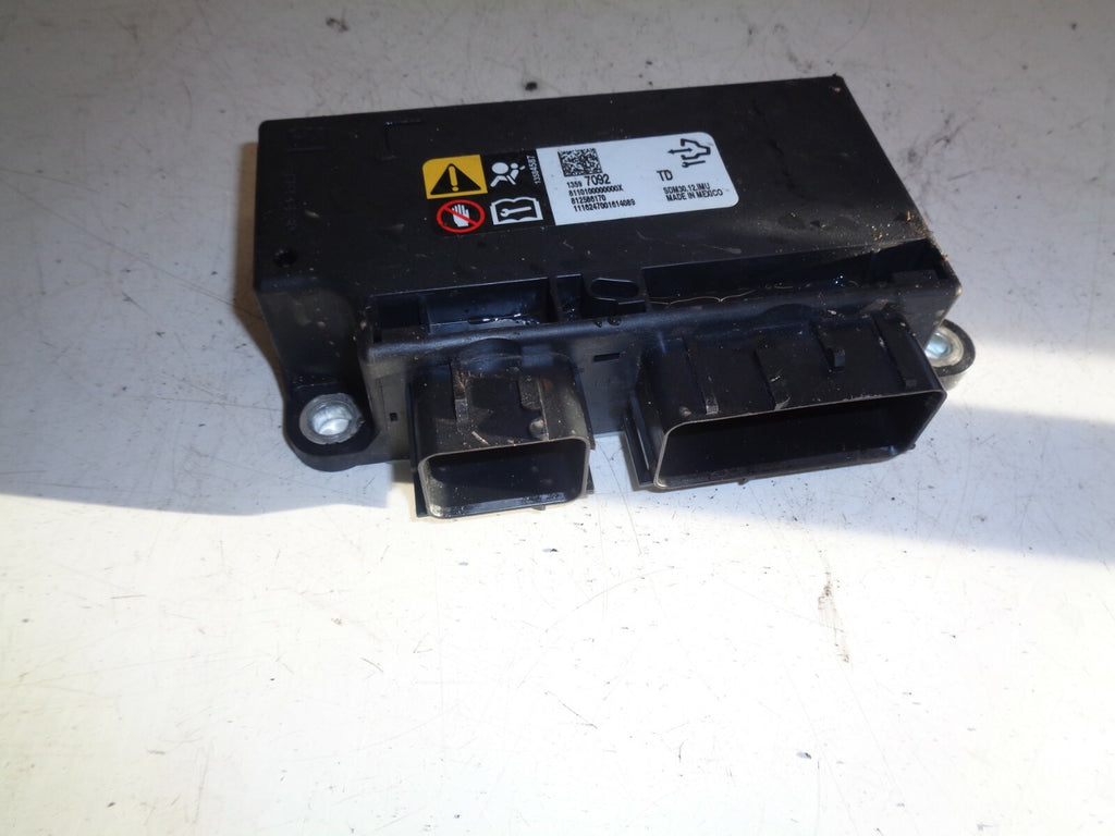 VAUXHALL CORSA E MK4  2014-2019 1.2 PETROL AIRBAG CONTROL MODULE 13597092