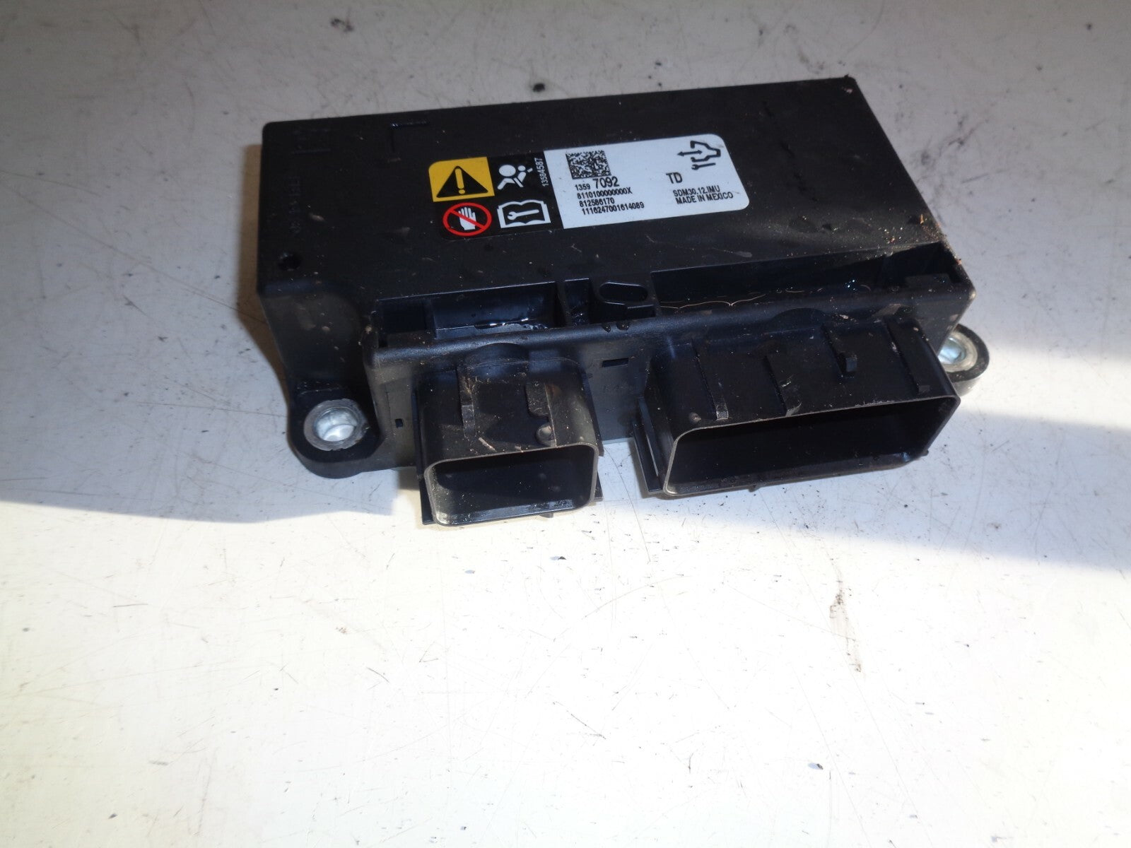 VAUXHALL CORSA E MK4  2014-2019 1.2 PETROL AIRBAG CONTROL MODULE 13597092