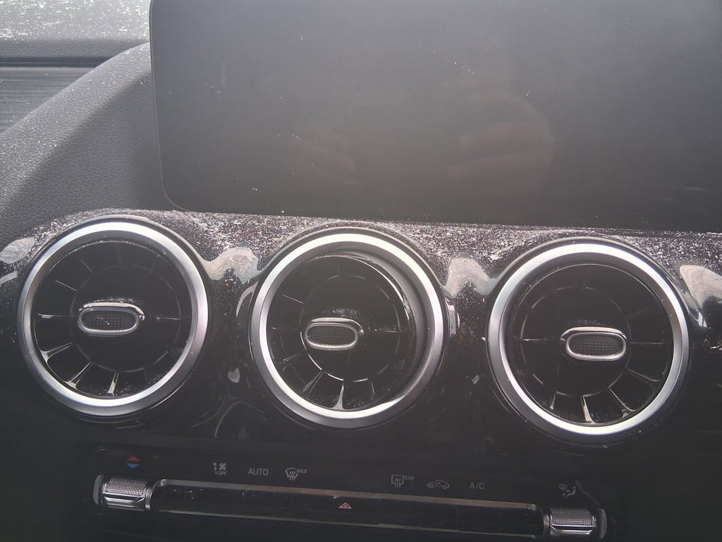 2025 MERCEDES BENZ GLA 180 H247 FRONT DASHBOARD CENTER THREE 3 AIR VENTS TRIM