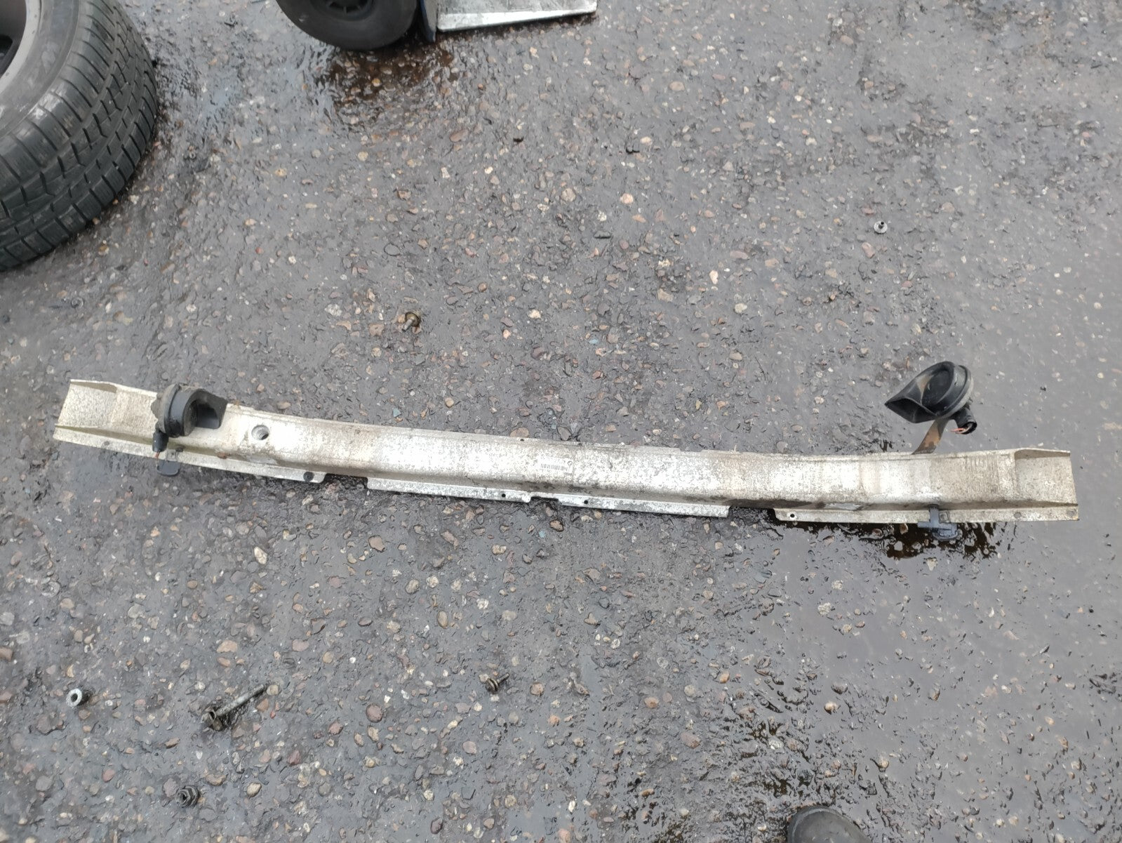 2012 BMW 5 SERIES F10 FRONT BUMPER REINFORCEMENT CRASH BAR 13232811GE