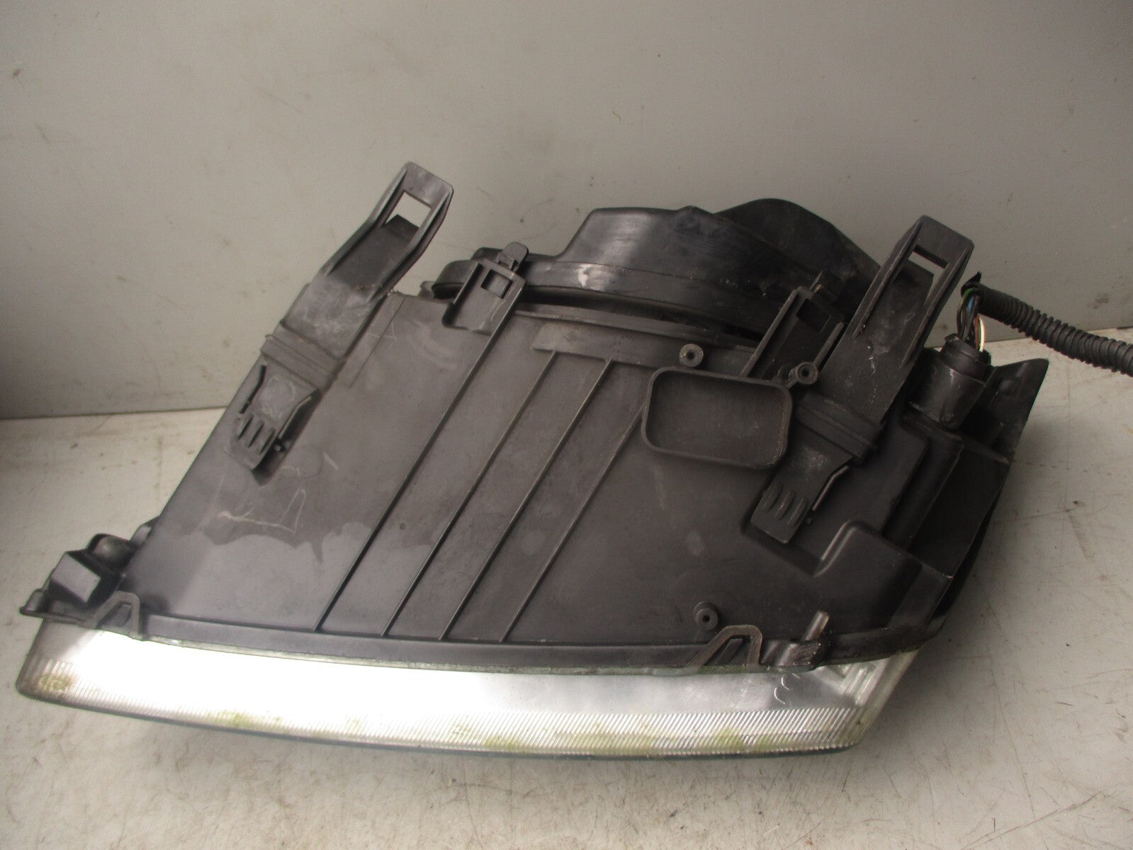 2007 FORD FOCUS MK2 OSF DRIVER SIDE FRONT HEADLIGHT HEADLAMP UNIT   4M5113W029BF