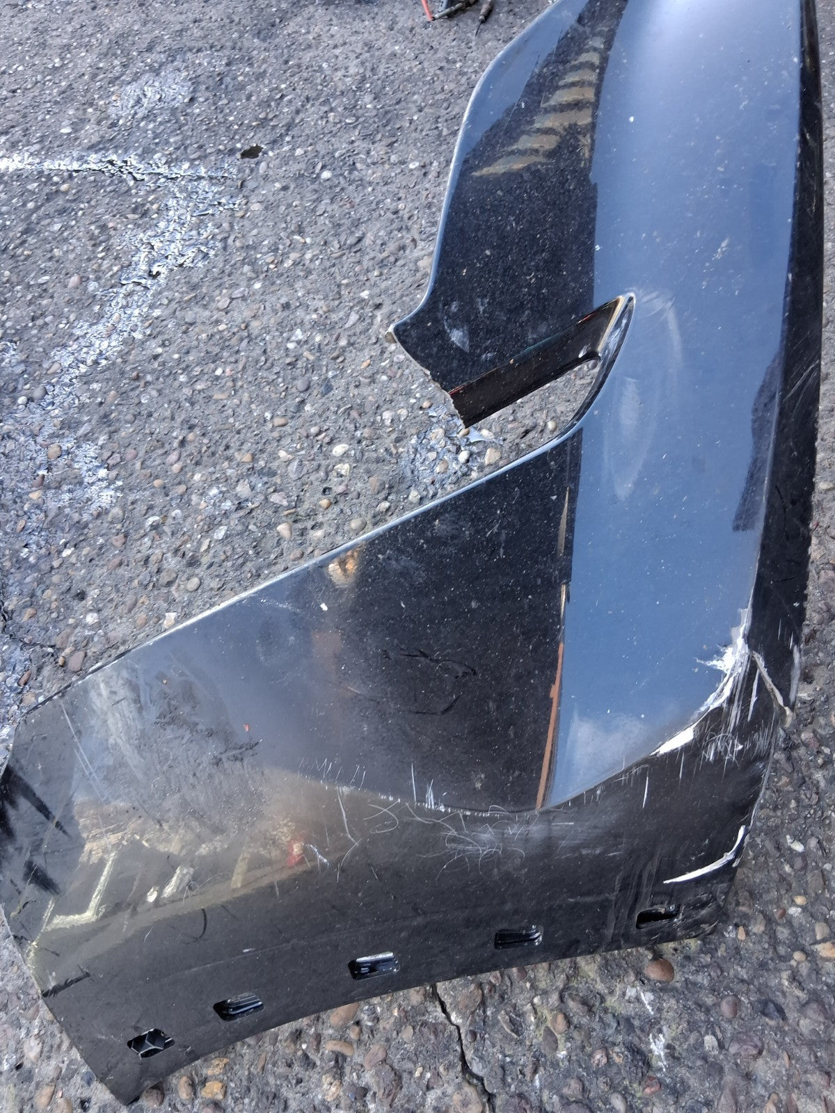 2023 PEUGEOT 208 FRONT BUMPER LOWER BUMPER DAMAGED 9828081180