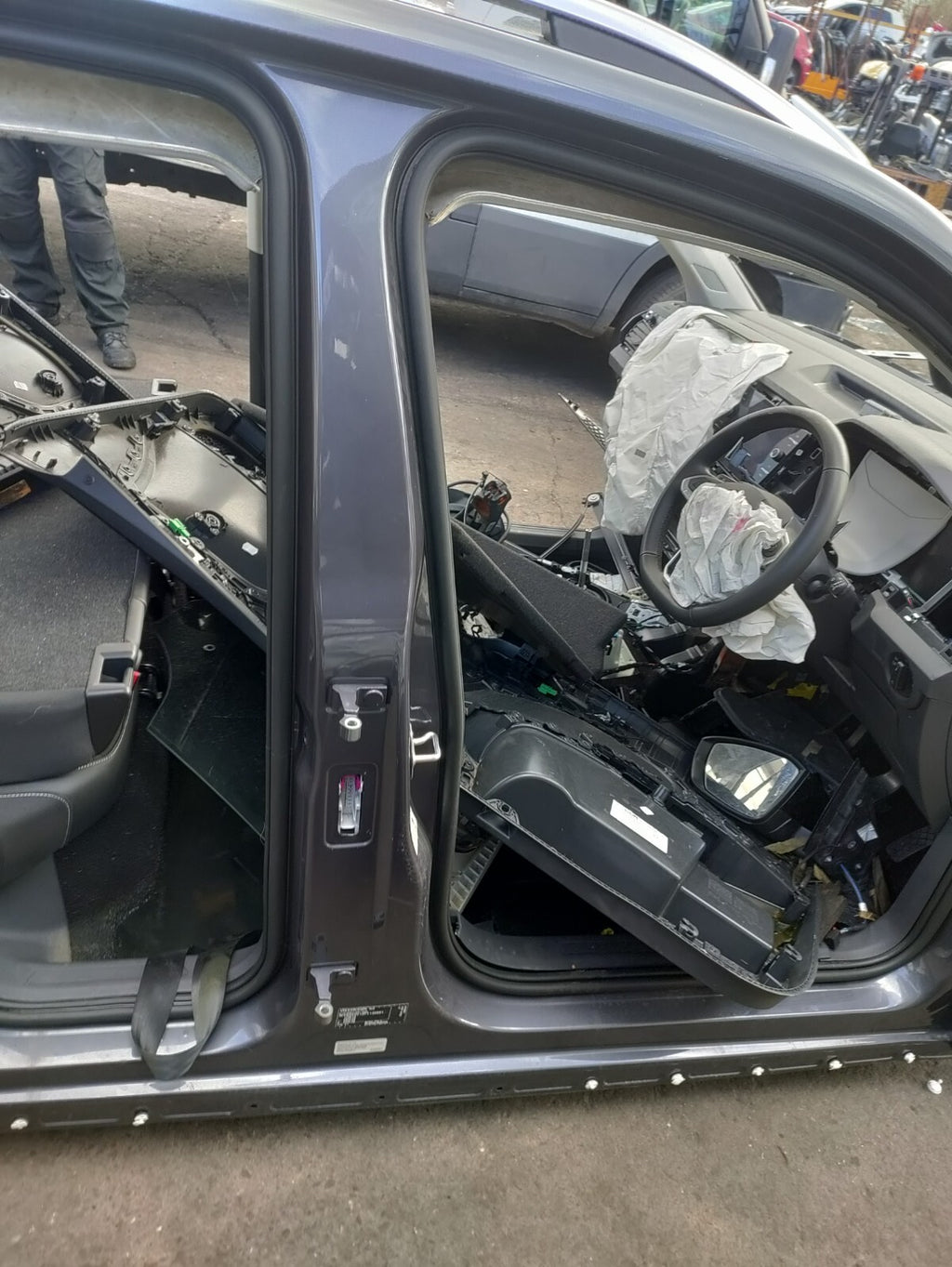 2023 VOLKSWAGEN T CROSS OS DRIVER SIDE B PILLAR QUARTER CUT