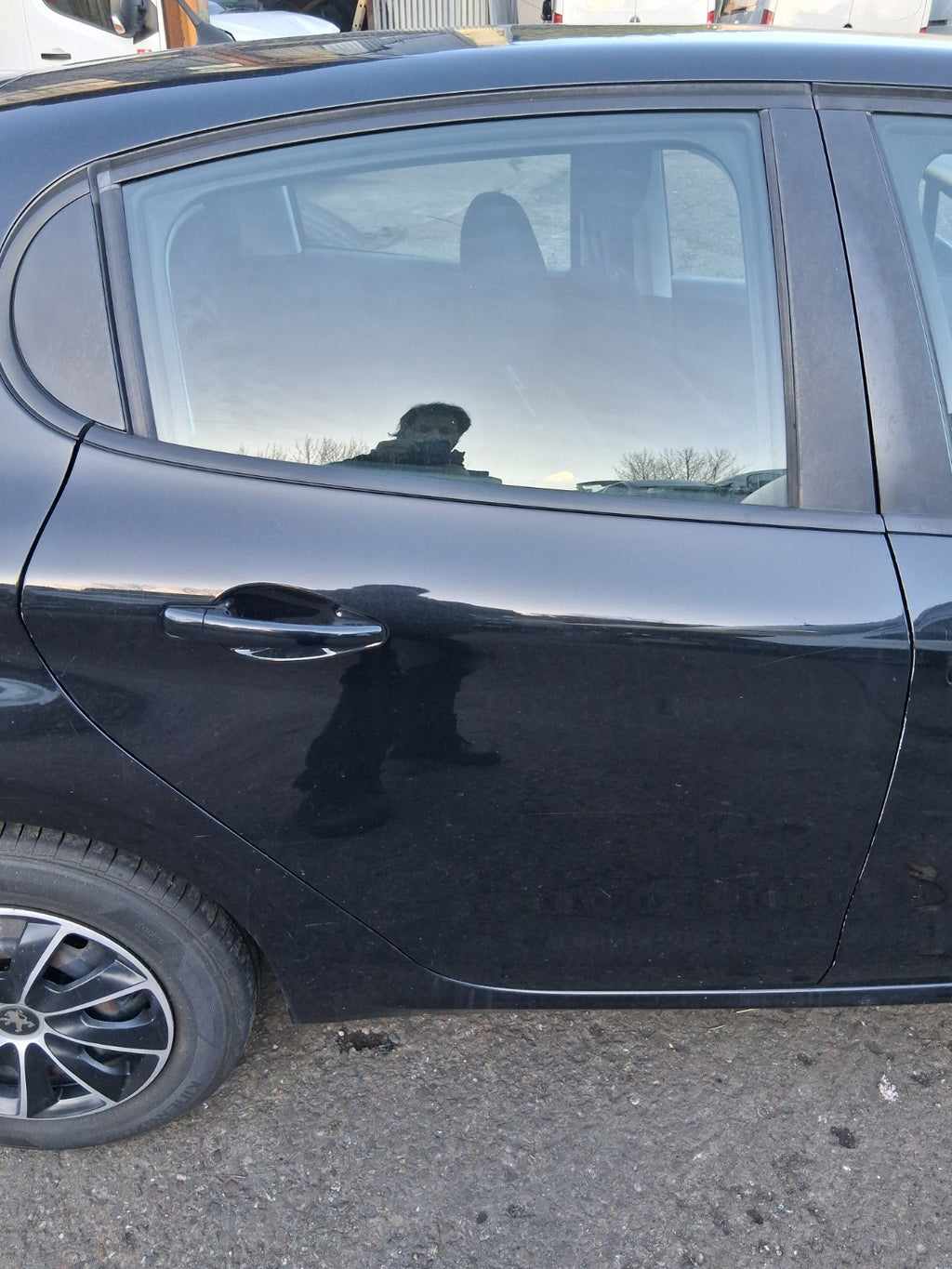 2014 PEUGEOT 208 OSR DRIVER SIDE REAR RIGHT COMPLETE DOOR PEARL BLACK KTV