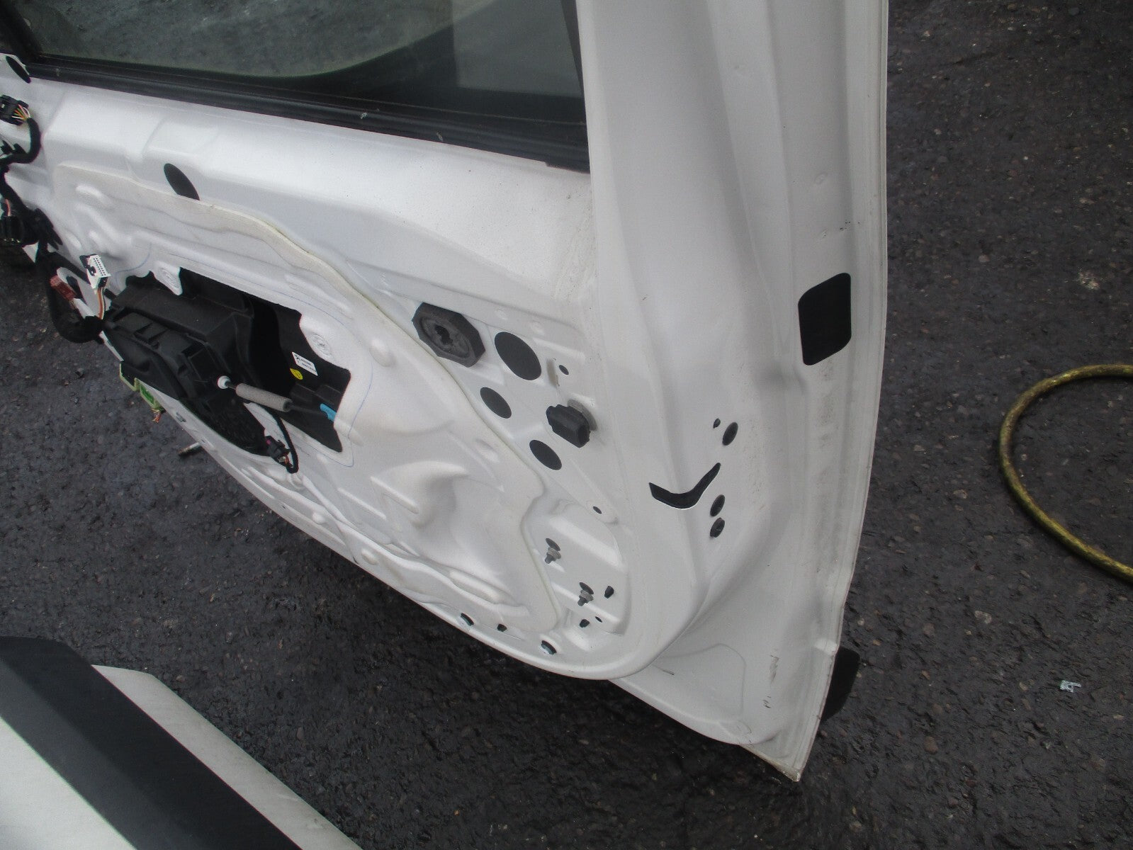 2019 PEUGEOT PARTNER MK3 K9 OSF DRIVER SIDE FRONT BARE DOOR WHITE