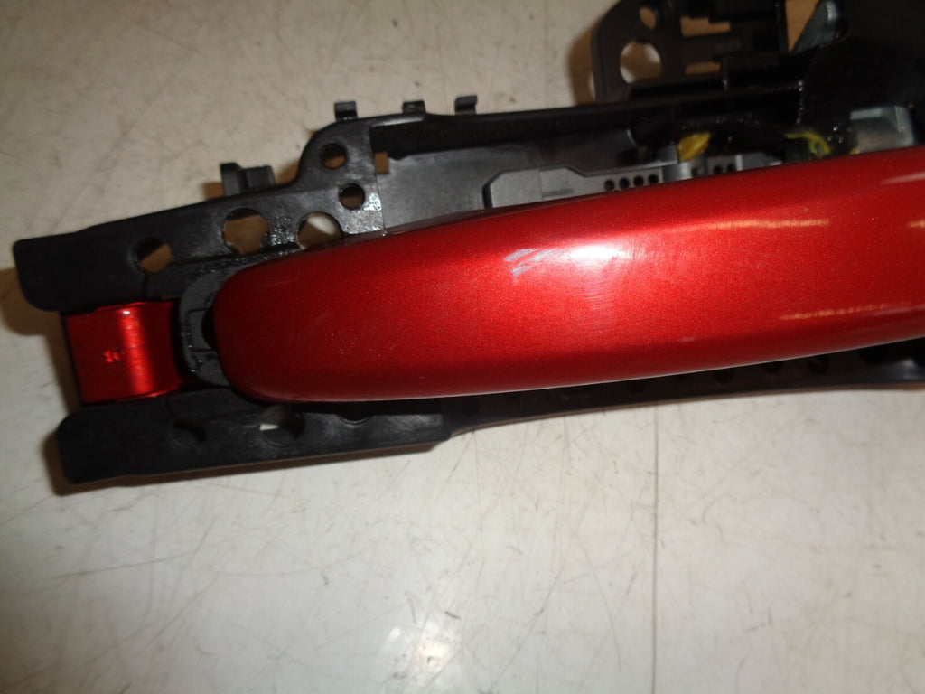 AUDI A4 B8 AVANT ESTATE 2014 OSF DRIVER SIDE FRONT DOOR HANDLE RED LY3M