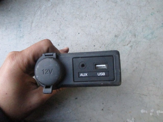 2018 HYUNDAI IX20 CIGRATTE LIGHTER AUX USB PORT