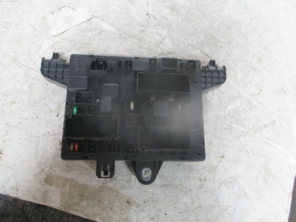 VAUXHALL ASTRA J 2013 FUSE BOX 13343949